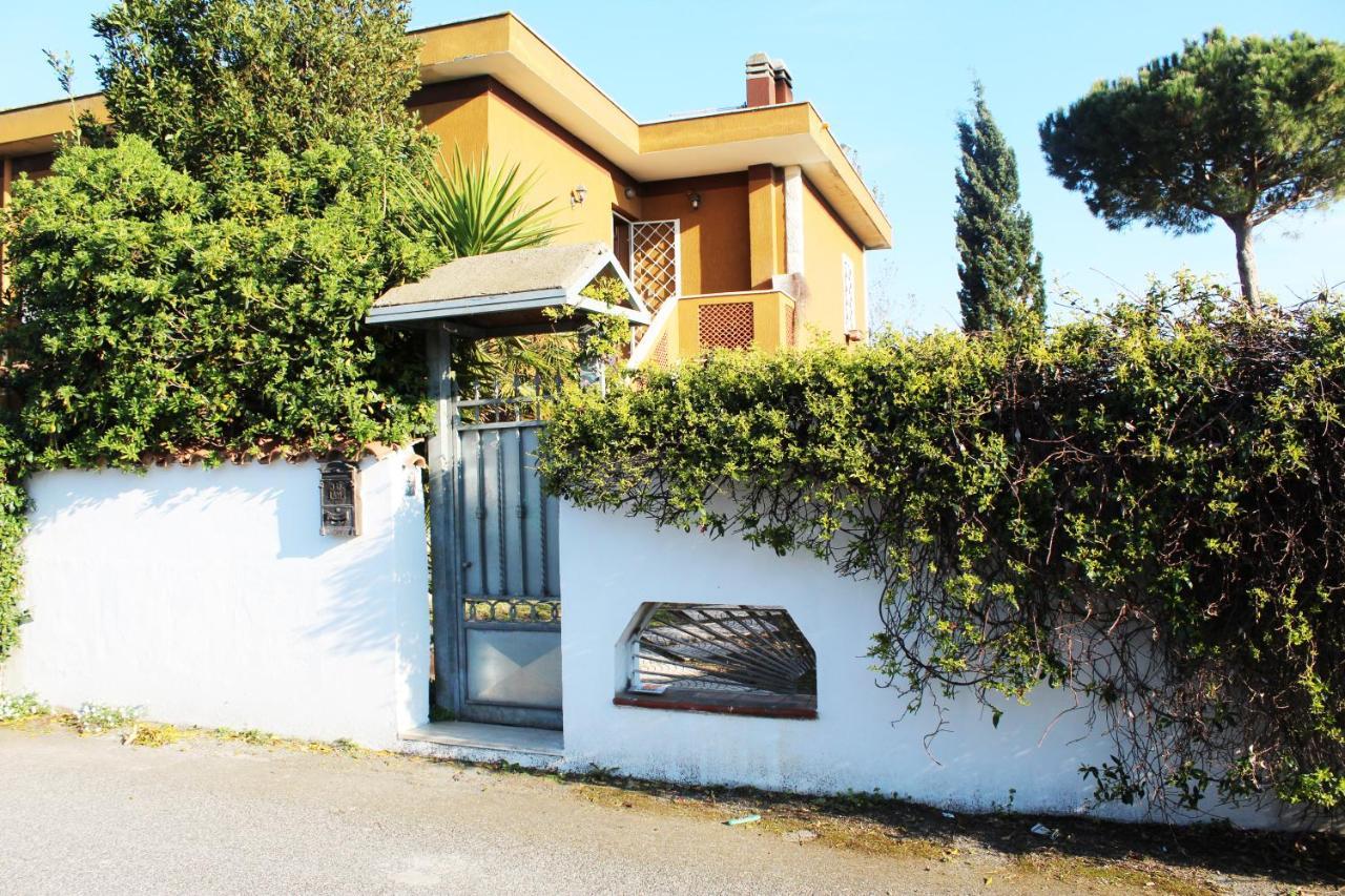 Sandro Fiumicino Bagian luar foto